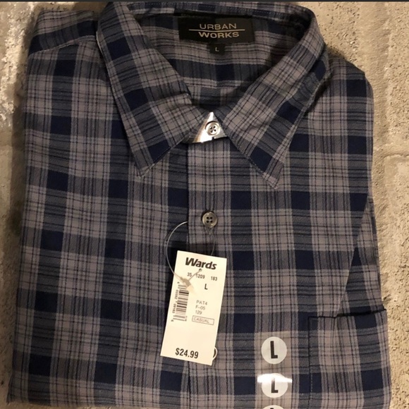 Men’s Shirts - Picture 2 of 3